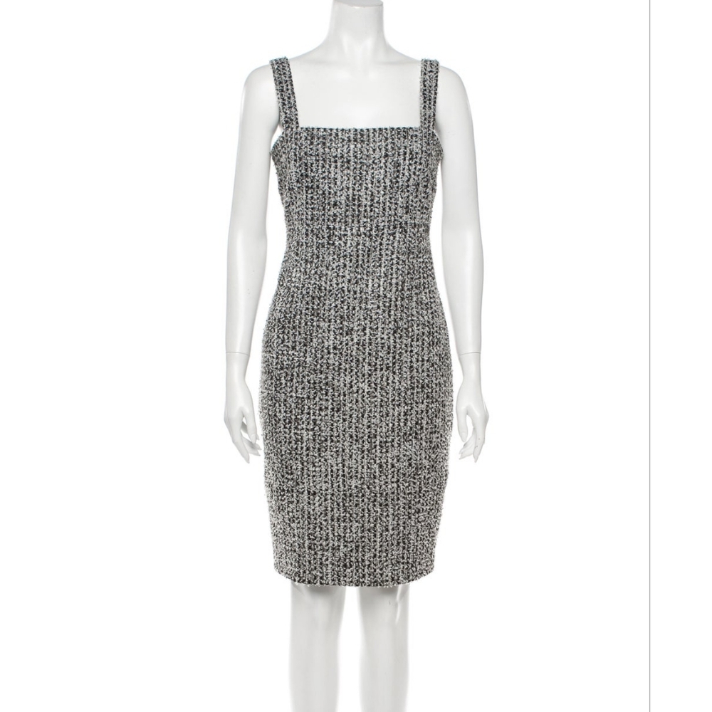 Chanel 2014 fantasy Knee-Length Dress Size M | US8, FR40 grey boucle pockets